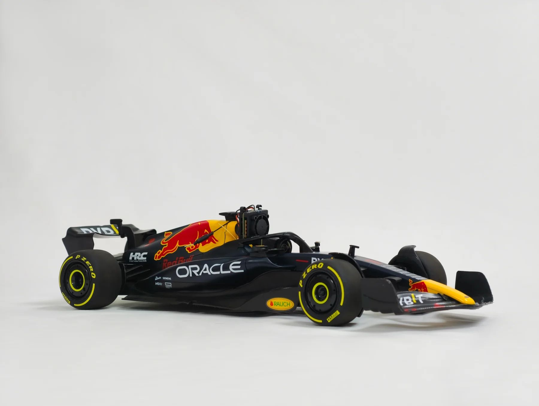 ApexSight 1:12 Red Bull RB18 車隊塗裝